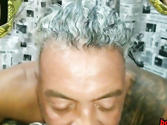 WHILE THE FLAMENGUISTA'S CORNO WENT TO SEE THE MATCH AT MARACANÃ, I FILLED HIS HOUSEWIFE WITH MILK IN MY AP IN COPACABANA.